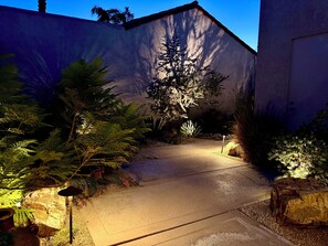 Property grounds - PrivateCC 3BD/2BA-Golden sunsets, lake views, and pet/family-friendly gatherings (Rancho Mirage)