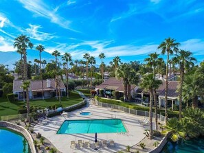Outdoor pool, a heated pool - PrivateCC 3BD/2BA-Golden sunsets, lake views, and pet/family-friendly gatherings (Rancho Mirage)