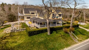 5 bedrooms - The Oaks Seaside Retreat (Pinehouse)