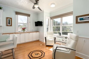 House | 5 bedrooms - The Oaks Seaside Retreat (Pinehouse)