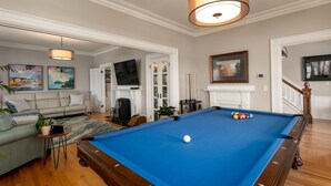 5 bedrooms - The Oaks Seaside Retreat (Pinehouse)