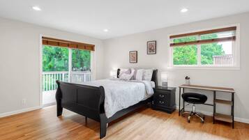 Una scrivania, ferro/asse da stiro, Wi-Fi, lenzuola