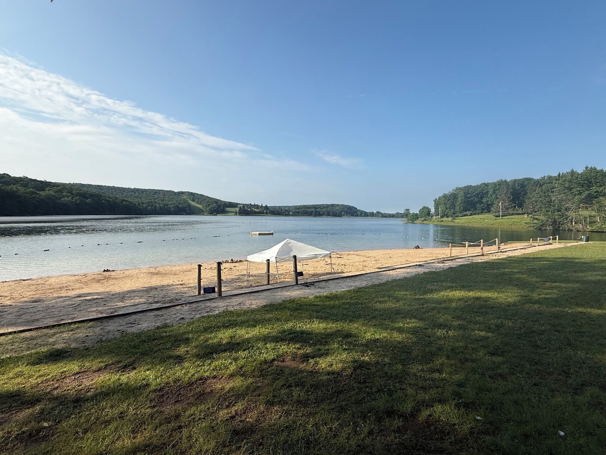 Nær stranden