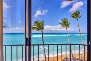 Interior - Direct Oceanfront 2BD Condo w Panoramic Views in West Maui-Valley Isle 408 (Lahaina)