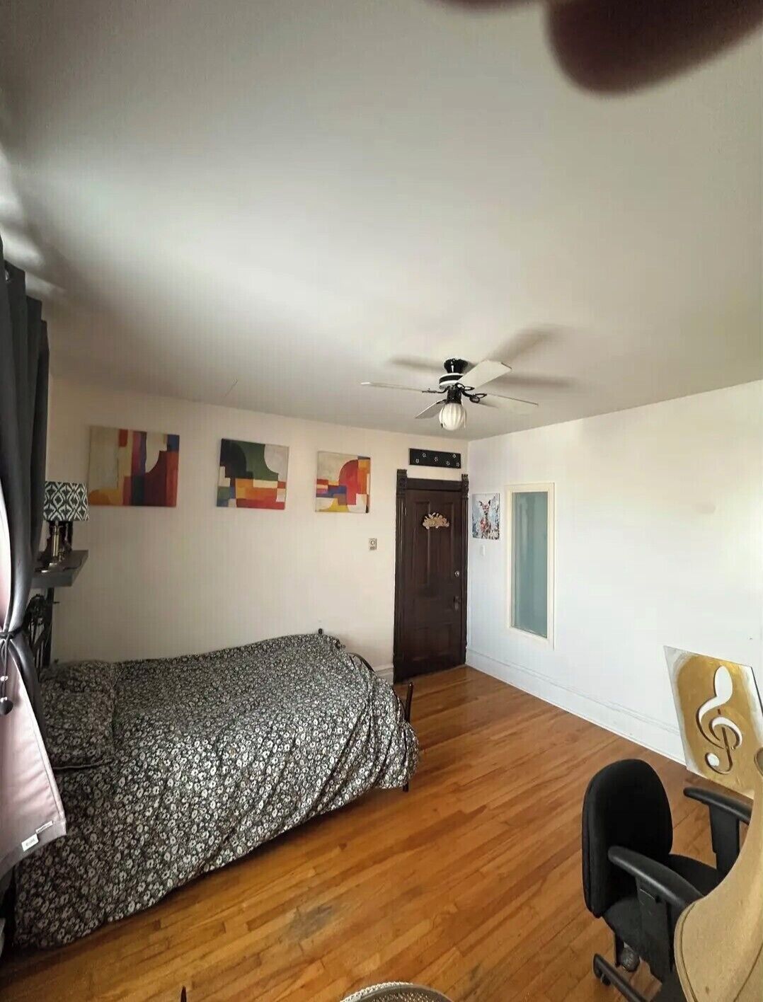 2 bedrooms, internet, bed sheets