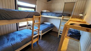 Luokittelematon kuva, 3 kautta 32, painike