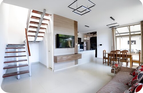 4-bedroom house in adorable Tarapoto with cool AC breeze