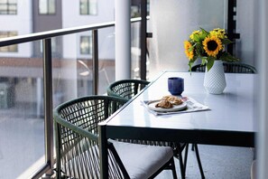 تناول الطعام