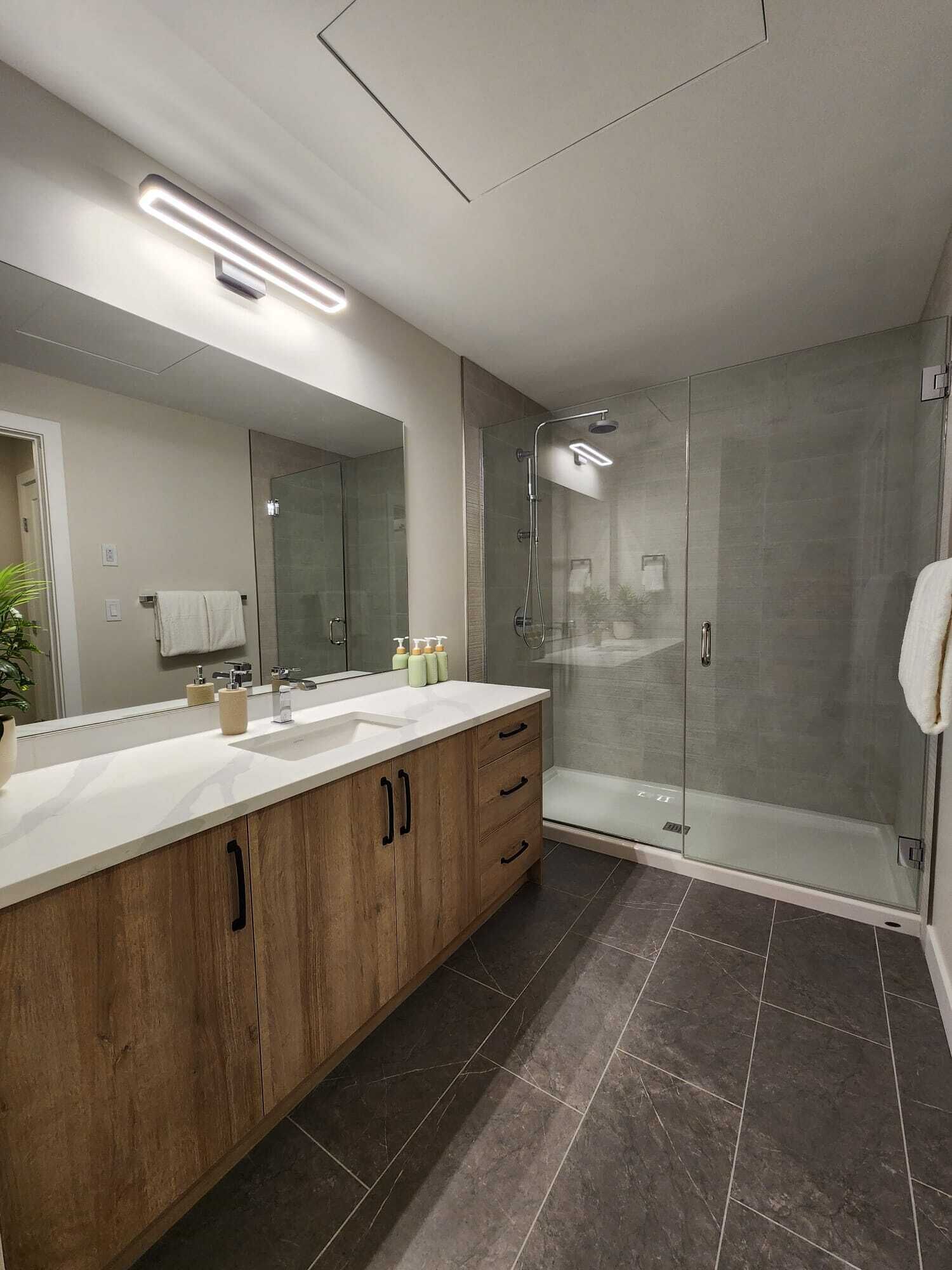 Douche, serviettes fournies
