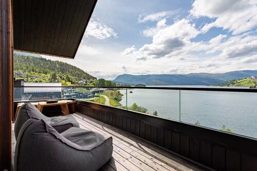 Modern gem by beautiful Hafslovatnet