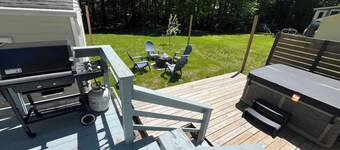 Malletts Bay Beach Access, Hot Tub, Sleeps 7/4BR