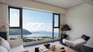 Luxury Double Room, Balcony, Lake View | Living room | LCD TV