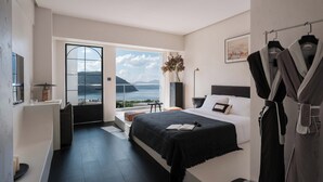 Signature Double Room, Balcony, Lake View - Fuxian Lake Su Qing Qingzhou Cliff Hotel (Yuxi)