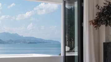 Superior Suite, Balcony, Pool View | Balcony