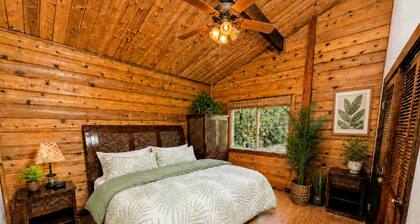 Beautiful Volcano Getaway With Hot Tub Near National Park
