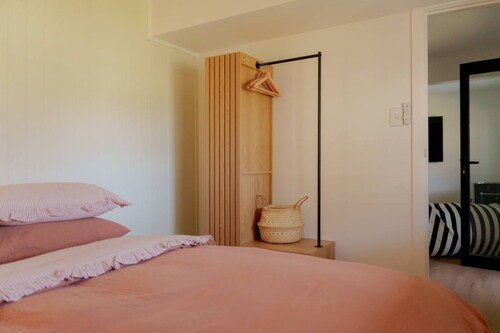 Soul Shack | Pet Friendly + Steps to Beach