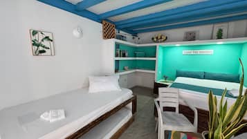 Internet, bed sheets