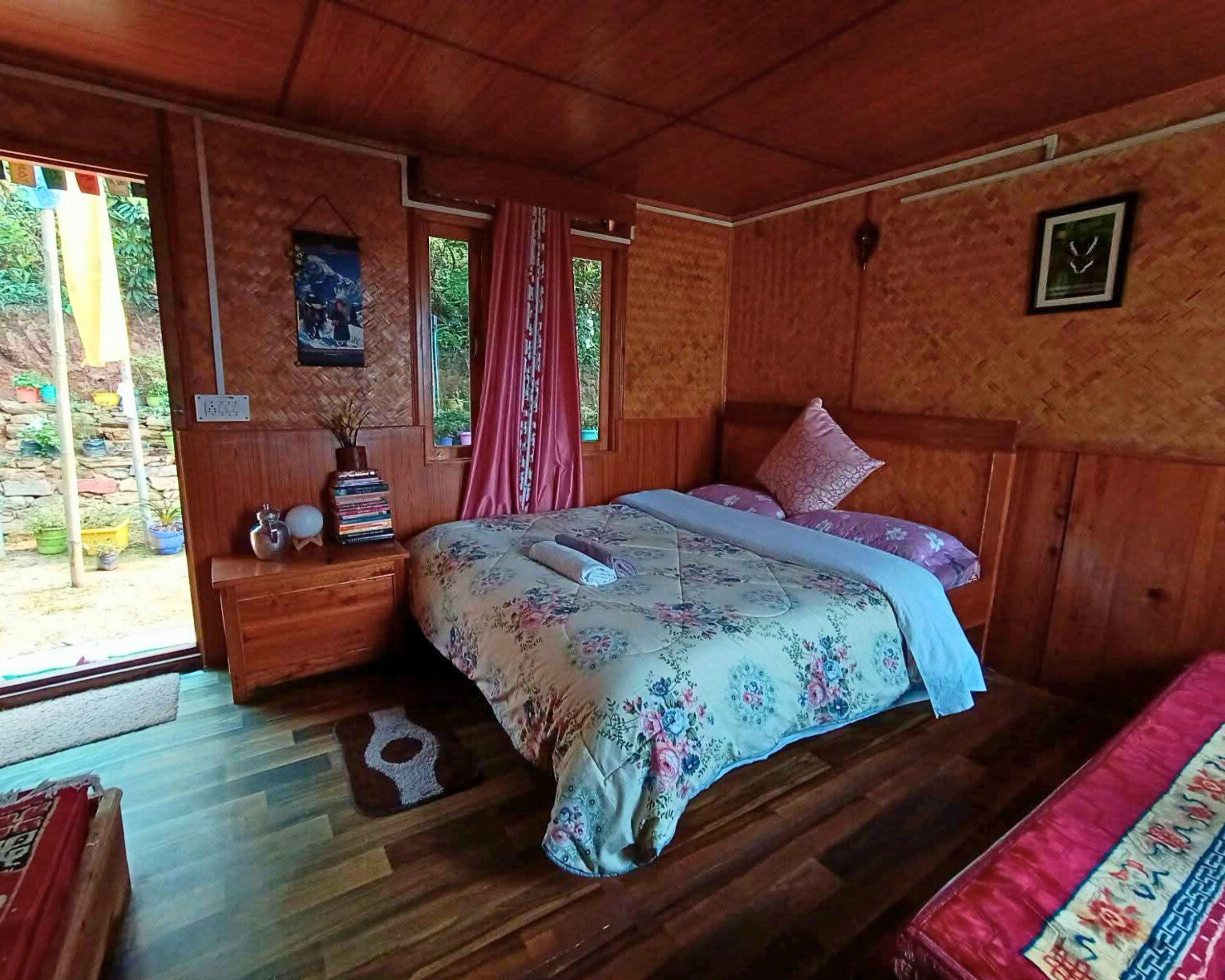 Deluxe cottage, privébadkamer, uitzicht op bergen | Een bureau, een laptopwerkplek