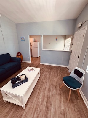 Casa, junto a la playa | Área de sala de estar | Televisión de pantalla plana