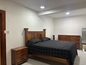 Ferros/tábuas de passar roupa, Wi-Fi, roupa de cama