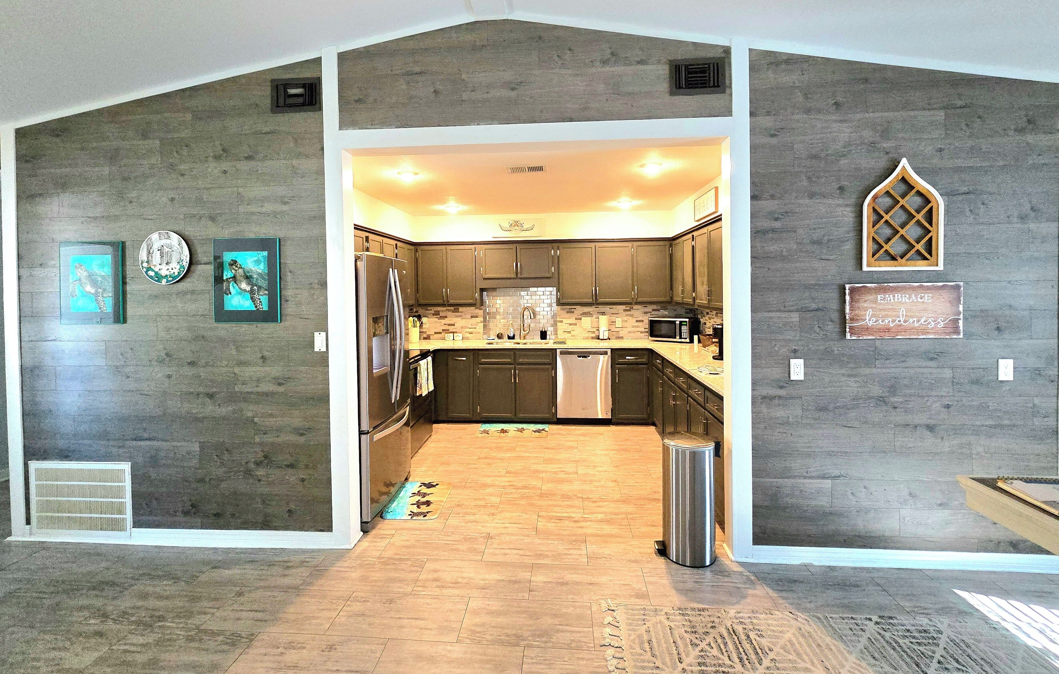 Microones, forn, placa de cuina i rentaplats 