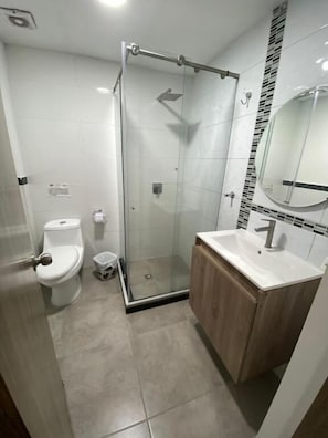 Shower, soap, shampoo, toilet paper