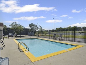 Pool - 4  Inviting Suites Near Grain Valley Water Tower – Only 5 Miles Away (Jackson County)