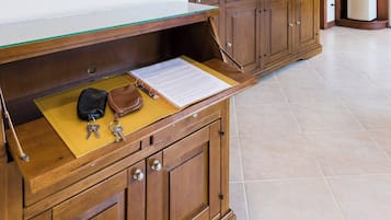 Villa, 3 Bedrooms, Smoking, Private Pool | Interior