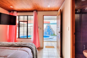 In-room safe, WiFi, bed sheets - Luxury 5BR Private Villa • Pool • Prime Jacó Location (Jaco)