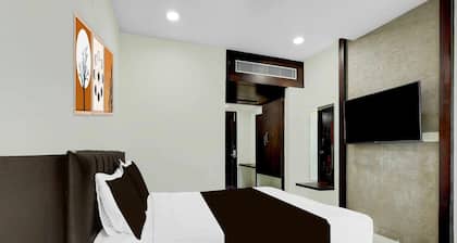 Collection O Anu Hospital Elur Road