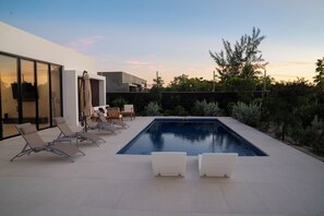 Pool - NEW! MaraVilla at Grace Bay, Family-Friendly, Spacious brand NEW Villa with 3-BR (Providenciales)