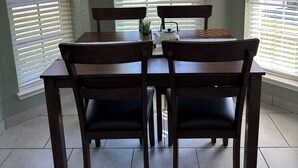 Unclassified image, 5 of 21, button - Lovely 3-bedroom house with AC in peaceful Mansfield (Mansfield)
