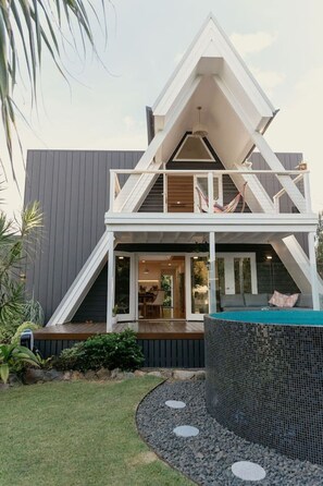 Exterior - `Salt At Mudjimba` | Sauna+Icebath. 400m to Beach (Mudjimba)