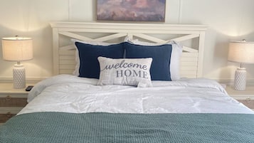 3 bedrooms, desk, iron/ironing board, WiFi