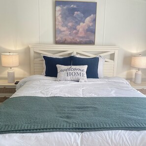 3 habitaciones, escritorio, tabla de planchar con plancha y wifi 