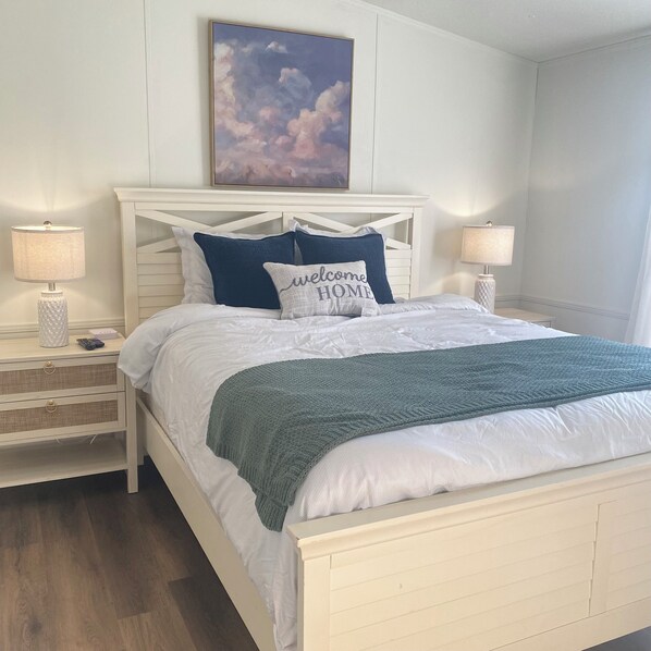 3 habitaciones, escritorio, tabla de planchar con plancha y wifi 