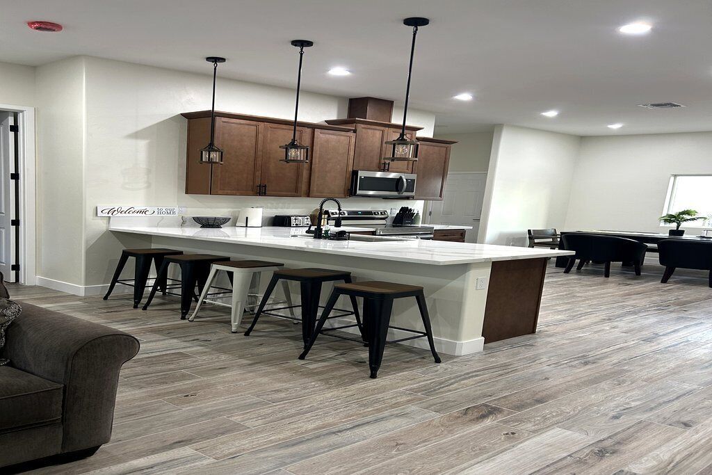 Microwave, oven, stovetop, dishwasher