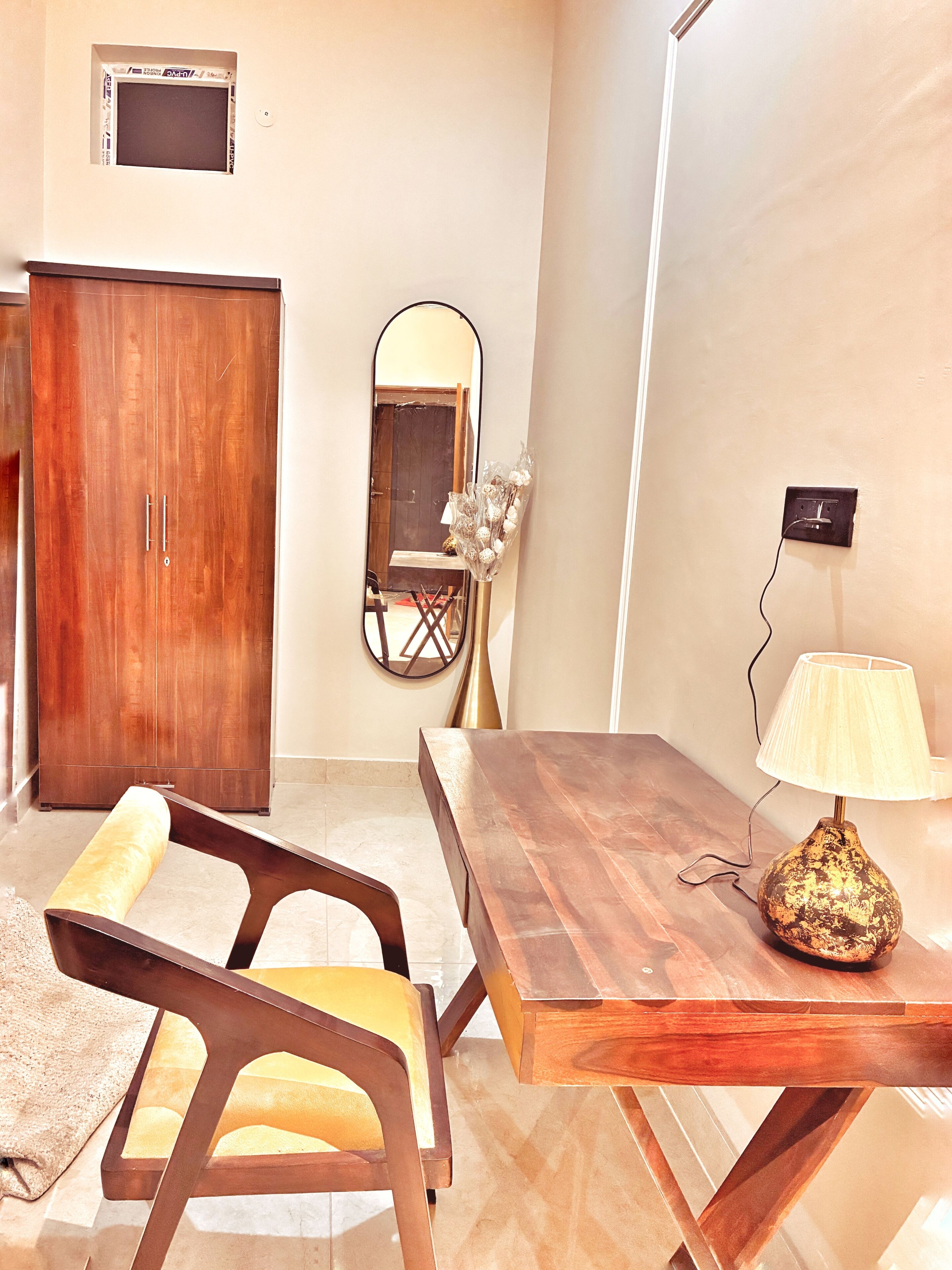 スーペリア ダブルルーム バルコニー ヒルビュー | セーフティボックス (室内)、デスク、防音設備、WiFi (無料)