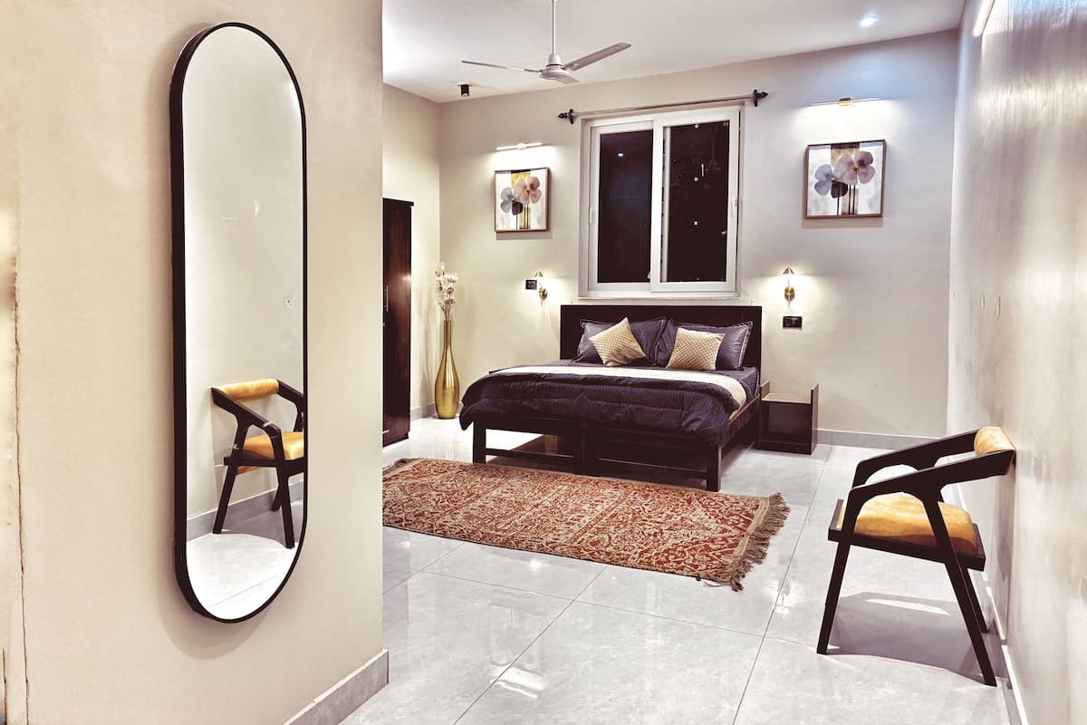 Superior Double Room, Balcony, Hill View | In-room safe, desk, soundproofing, free WiFi