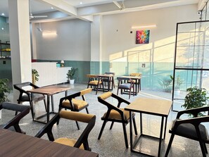 Restaurant - Casa garden Aamwala (Dehradun)