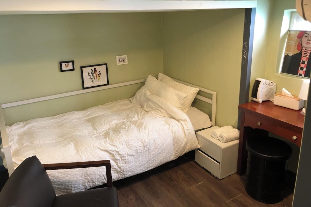 Single Room, City View | Iron/ironing board, free WiFi