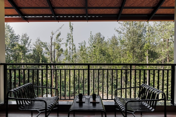 Deluxe Double Room, Balcony, Mountainside | Balcony