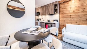 Unclassified image, 3 of 15, button - ALP AIRELLES - Renovated studio apartment with cabin in the center by the Pleney slopes (MORZINE)