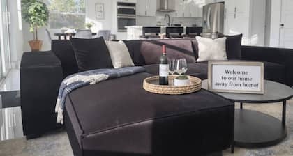 Private 2-Acre Luxury Retreat 3BR LEGOLAND 30 Miles