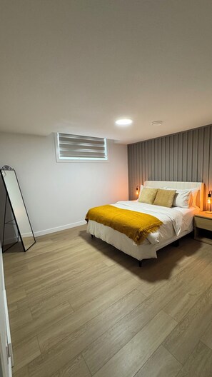 1 habitación, escritorio, tabla de planchar con plancha y wifi gratis 