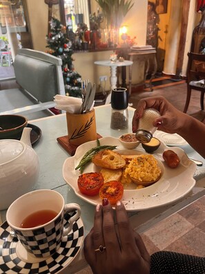 Daily English breakfast for a fee - Le Jardin du Fort - Boutique Hotel (Galle)