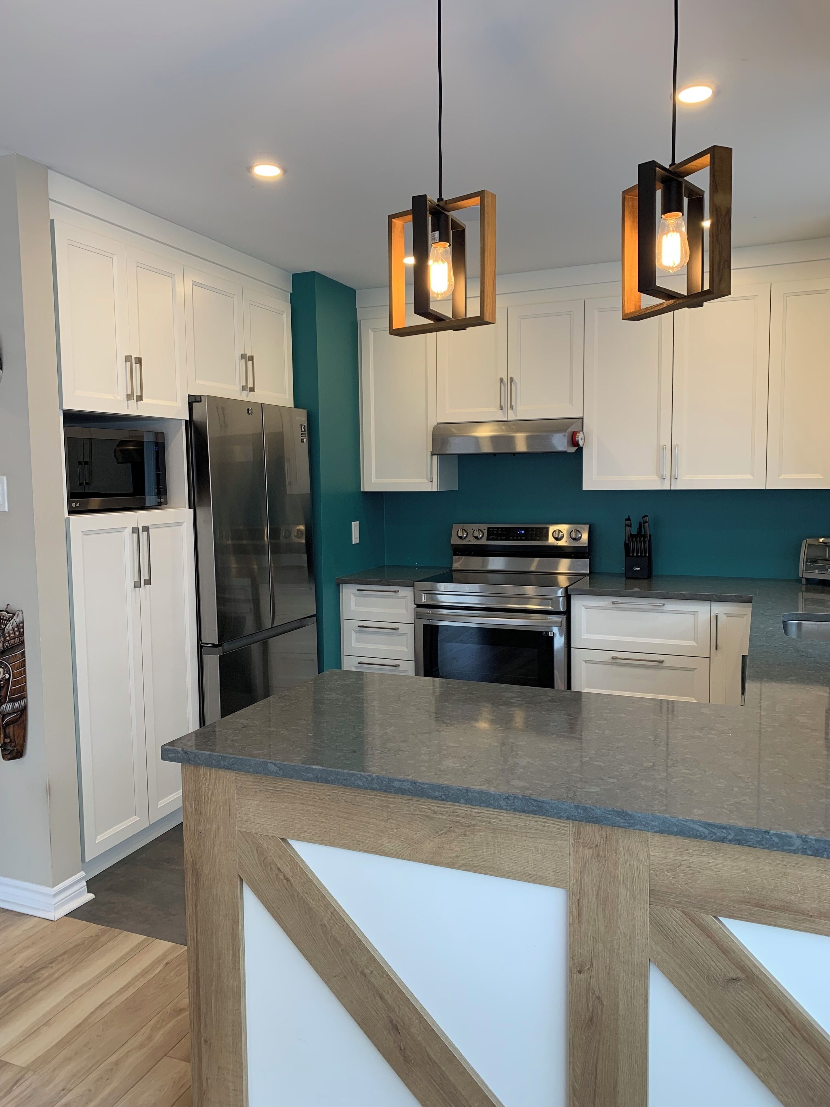 Micro-ondes, four, lave-vaisselle