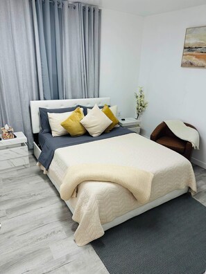 2 bedrooms, iron/ironing board, free WiFi, bed sheets