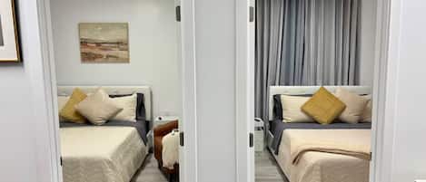 مكواة/لوح كي وواي فاي وملاءات أسرّة