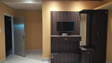 Quadruple Room, Balcony, Hill View | Free WiFi